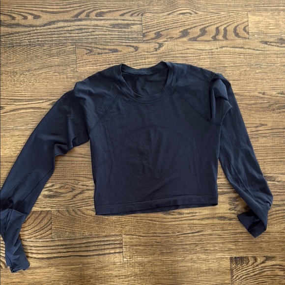 Black Long Sleeve Crop Top - Picture 2 of 2